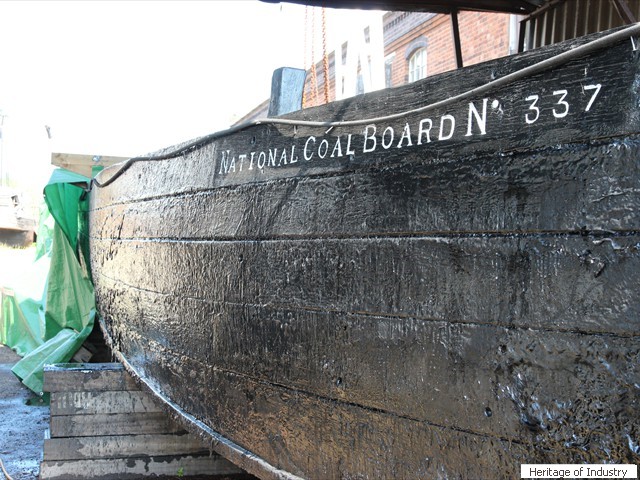 Boxboat 337 restored at the National Waterways Museum