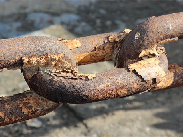 Ostend Harbour - Repair Slipways - Chains